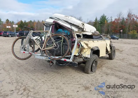 1986 Landrover Defender z USA, uszkodzony, nr VIN 1DC0001998ZZ